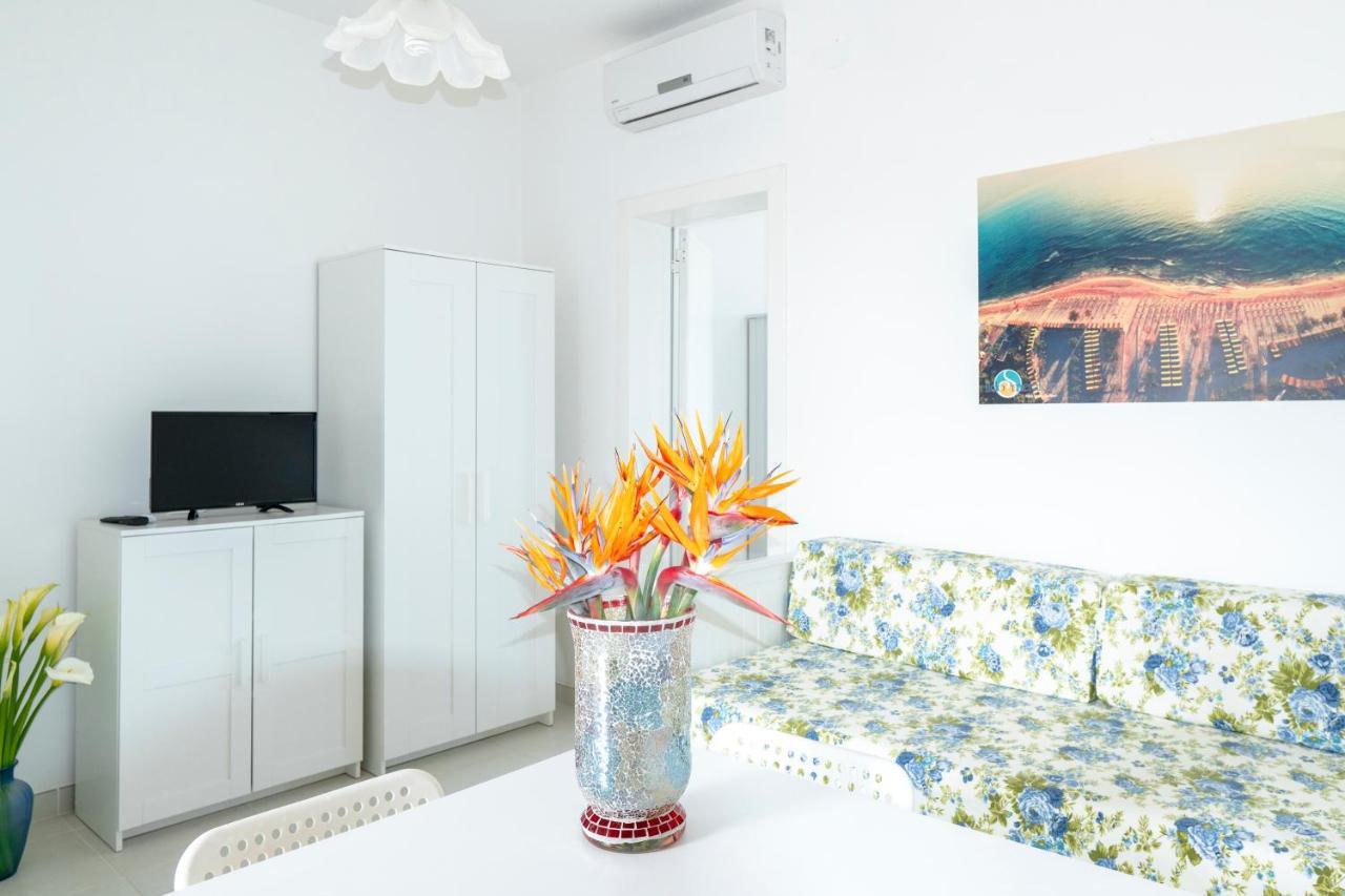 Centro Vacanze Lido Smeraldo Frigole Luaran gambar