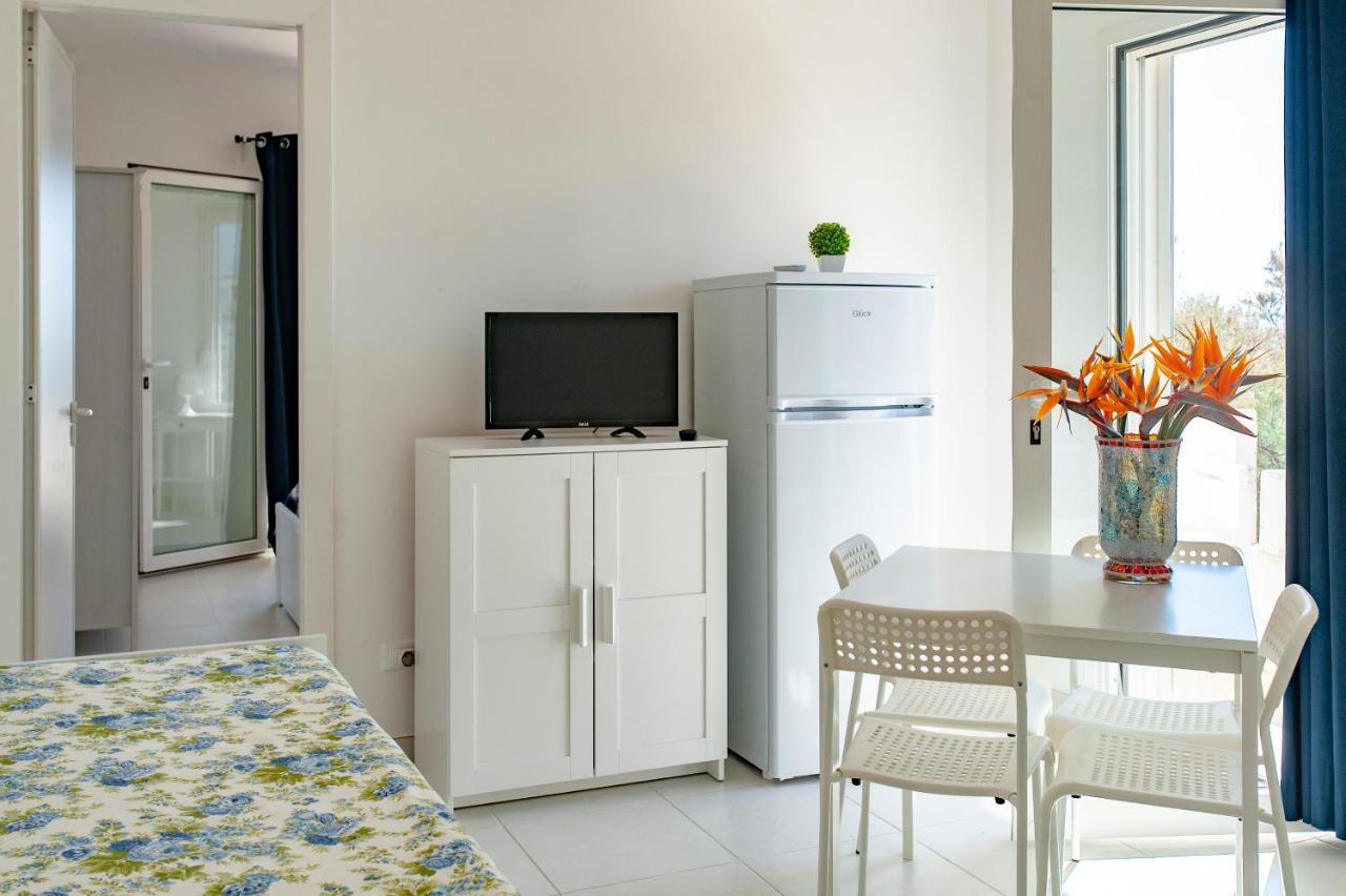 Centro Vacanze Lido Smeraldo Frigole Luaran gambar